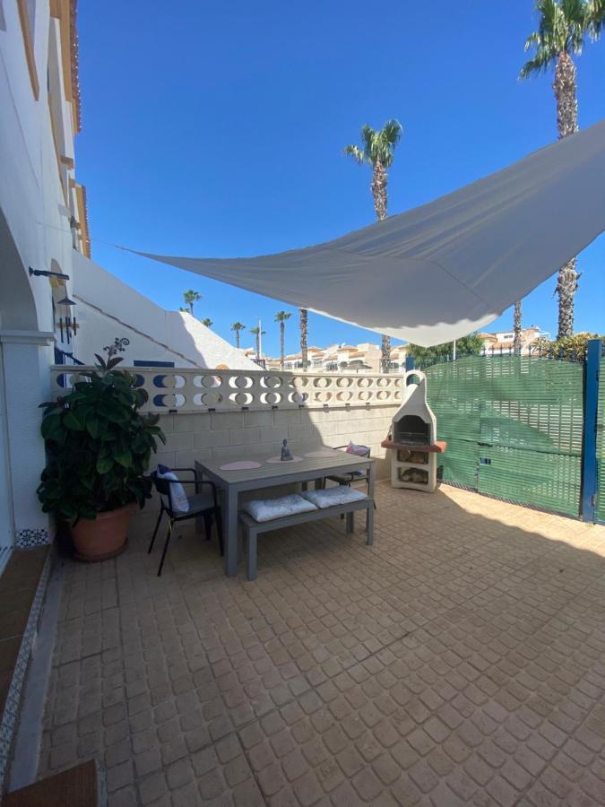 Bungalow En Gran Alacant Lägenhet Exteriör bild