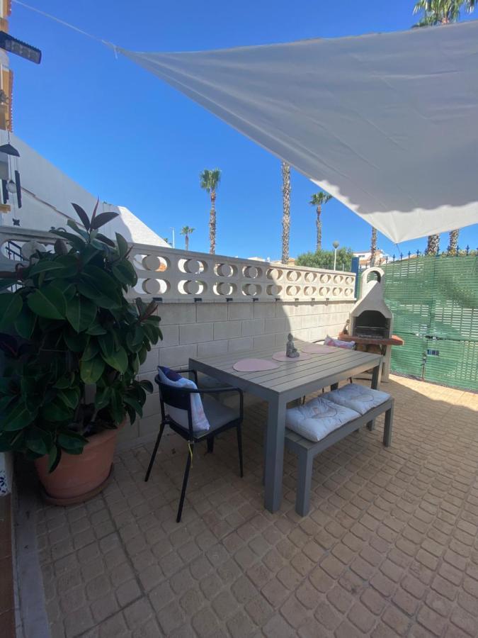Bungalow En Gran Alacant Lägenhet Exteriör bild
